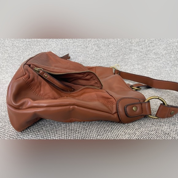 Brown Genuine Leather Hobo Bag with Slouch Design Shoulder Bag - Picture 12 of 16